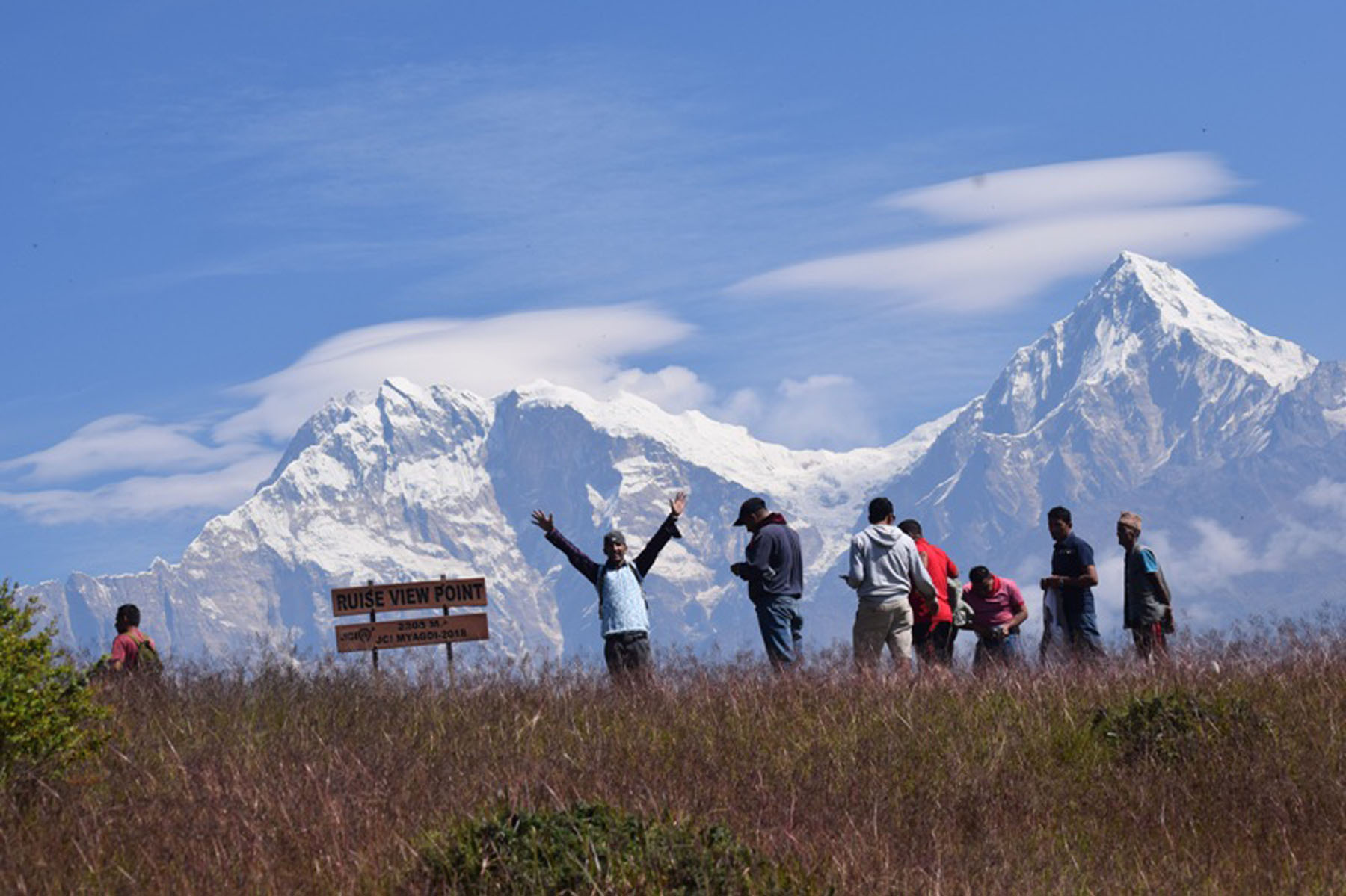 आन्तरिक पर्यटकले म्याग्दीका होटल भरिभराउ